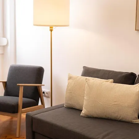 شقة Spacious Tailor Made Flat With Ac In Areeiro