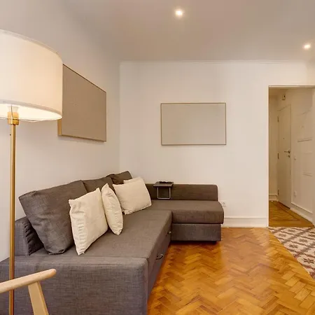 Spacious Tailor Made Flat With Ac In Areeiro شقة Lisboa