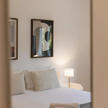 Spacious Tailor Made Flat With Ac In Areeiro شقة