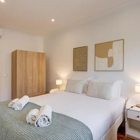 Spacious Tailor Made Flat With Ac In Areeiro شقة Lisboa
