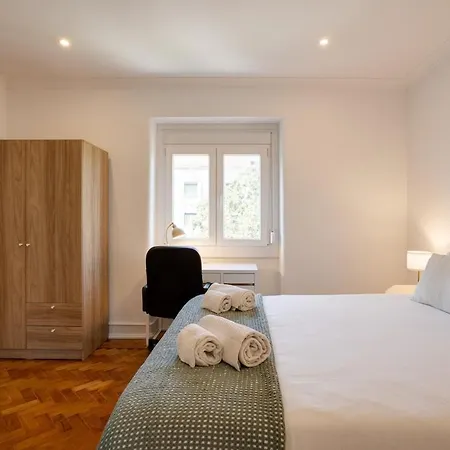 Spacious Tailor Made Flat With Ac In Areeiro شقة Lisboa